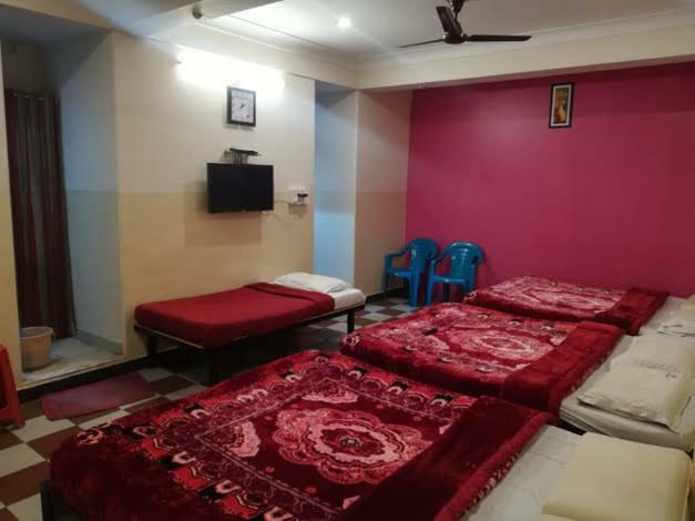 N K F Residency Villa Mysore Buitenkant foto